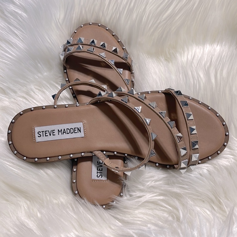Steve Madden Nude/Tan Studded Flat Sandals